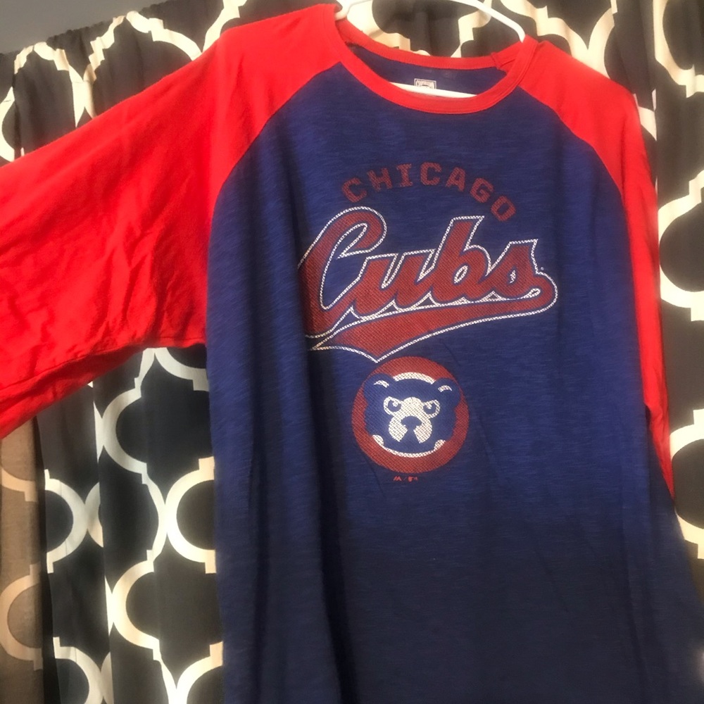 3/4 sleeve Chicago Cubs baseball shirt